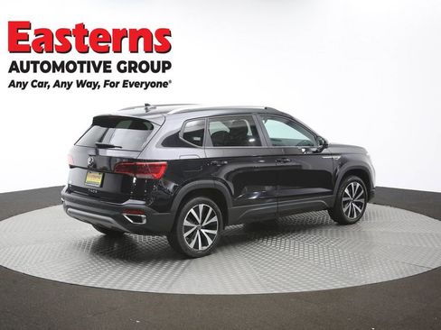 Used 2024 Volkswagen Taos SE FWD image 40