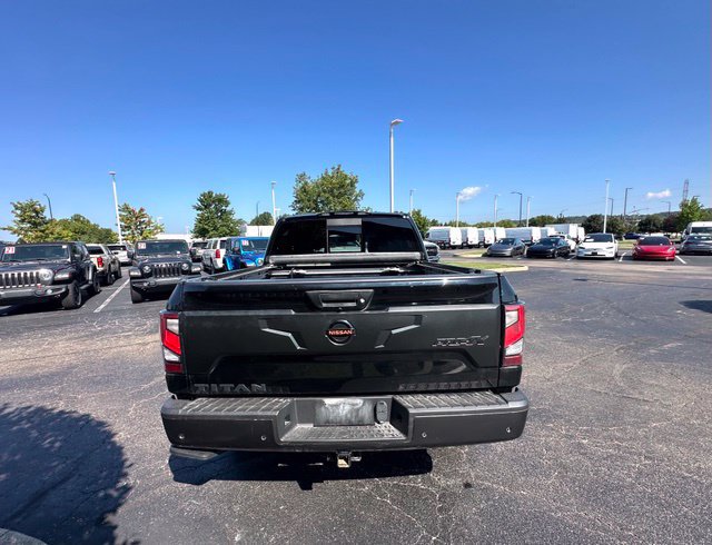 Used 2021 Nissan Titan PRO-4X w/ Pro-4x Convenience Package AWD/4WD image 13