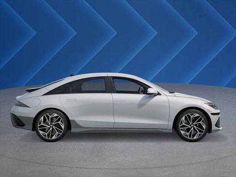 New 2025 Hyundai Ioniq 6 SEL image 7