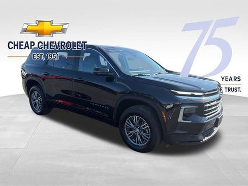 Used 2026 Chevrolet Traverse LT FWD image 7