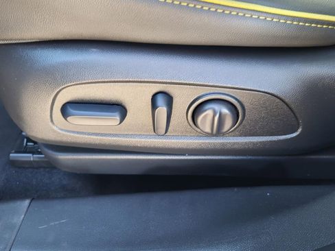 Used 2025 Chevrolet TrailBlazer ACTIV image 18