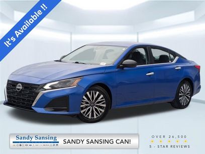 Used 2025 Nissan Altima 2.5 SV