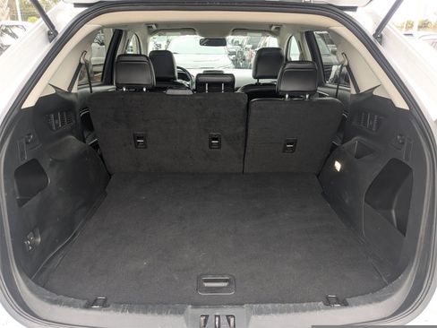 Used 2023 Ford Edge SEL image 13