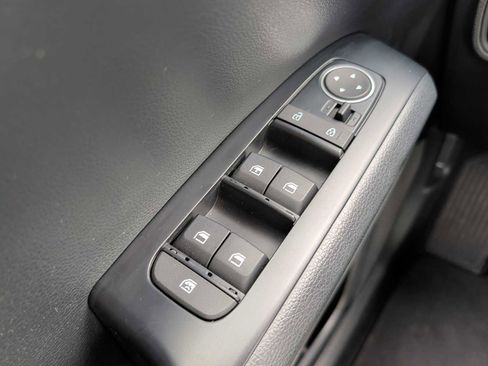 Used 2023 Kia Soul LX w/ Option Group 015 FWD image 14