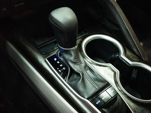 Used 2024 Toyota Camry LE image 20