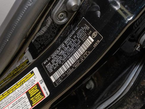 Certified 2023 Toyota Camry XLE w/ Navigation Package image 20