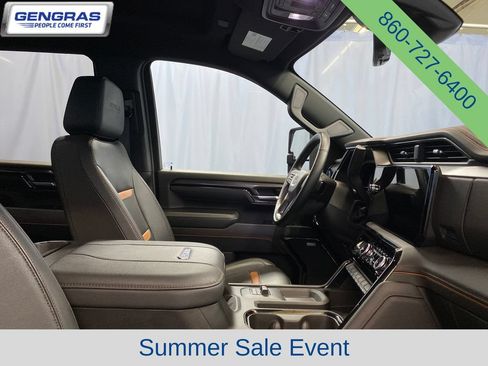 Used 2024 GMC Sierra 2500 AT4 w/ Technology Package AWD/4WD image 41