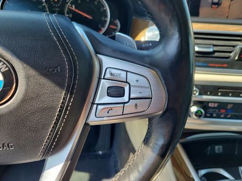Used 2016 BMW 750i xDrive AWD/4WD image 21