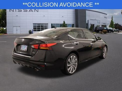 Used 2023 Nissan Altima 2.5 SL image 3