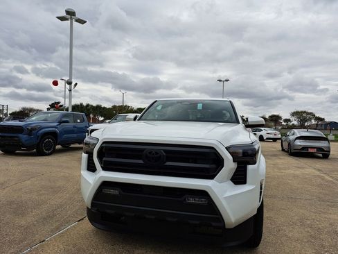 New 2026 Toyota Tacoma SR5 AWD/4WD image 2