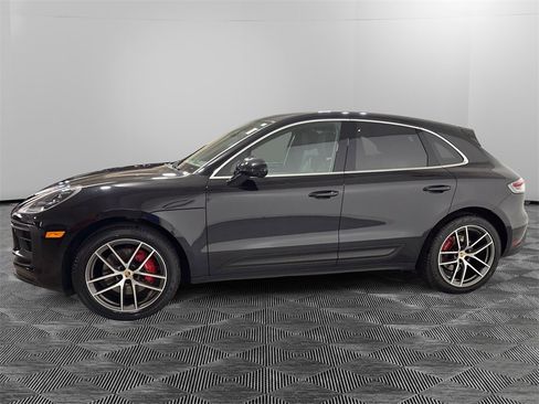 Used 2023 Porsche Macan S image 2