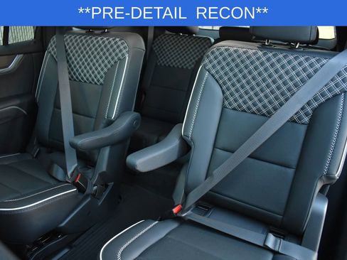 Used 2025 GMC Acadia Denali w/ LPO, Floor Liner Package image 19