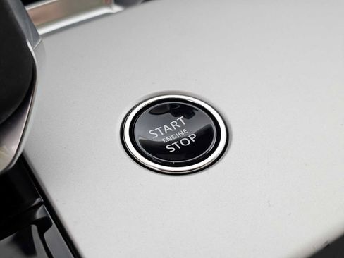 Used 2026 Land Rover Range Rover SE AWD/4WD image 30