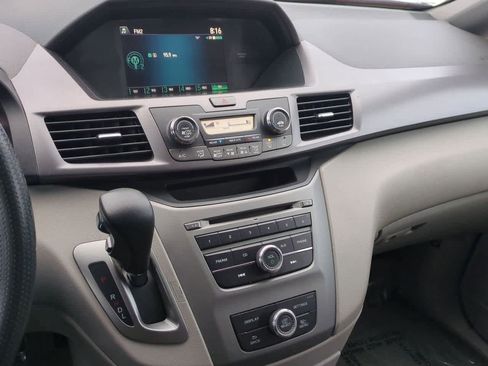 Used 2014 Honda Odyssey LX image 26