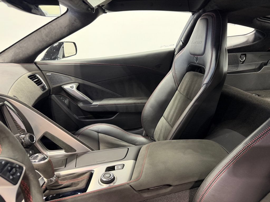 Used 2019 Chevrolet Corvette Z06 RWD image 8