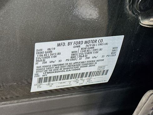 Used 2020 Ford Explorer XLT w/ Equipment Group 202A image 12