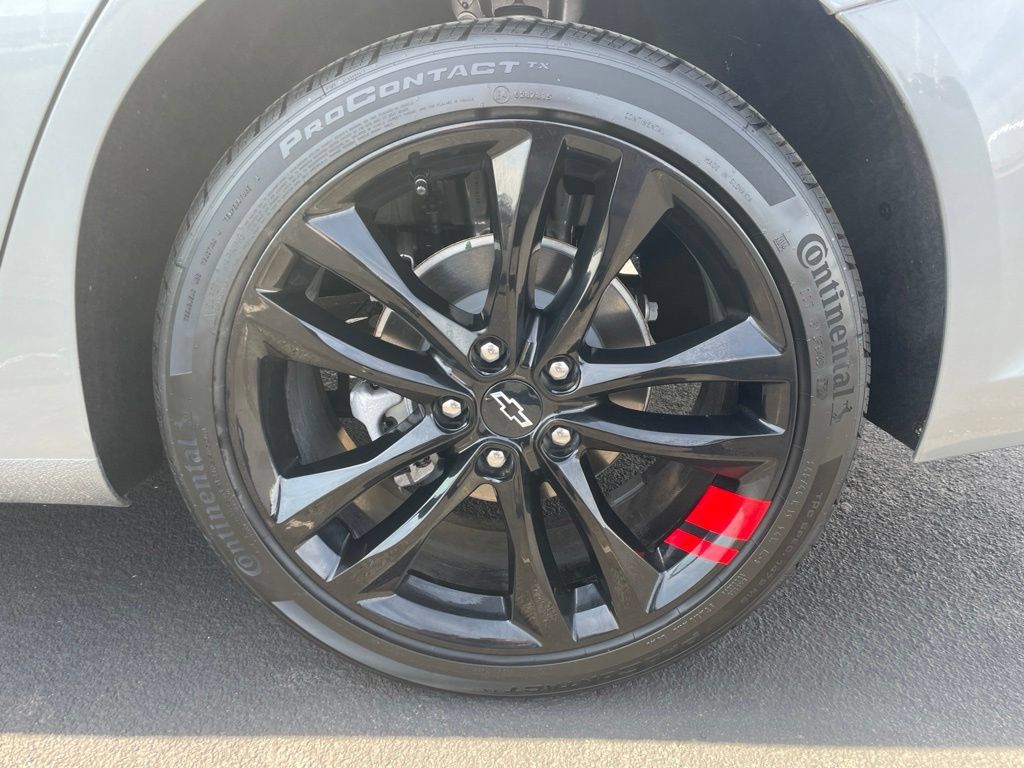 Used 2025 Chevrolet Malibu LT FWD image 19