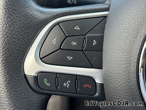 Used 2018 Jeep Compass Sport w/ Tech Group image 29