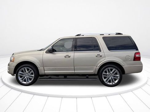 Used 2017 Ford Expedition Platinum RWD image 6