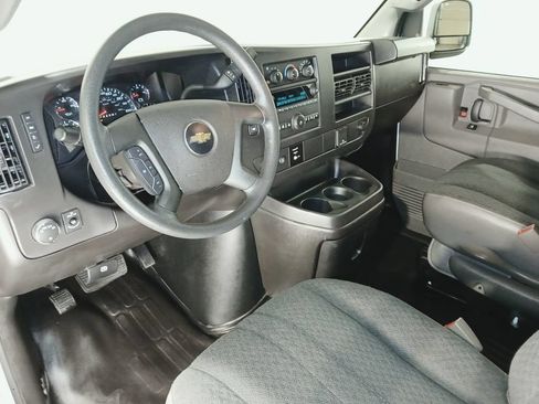 Used 2025 Chevrolet Express 2500 w/ Driver Convenience Package RWD image 10