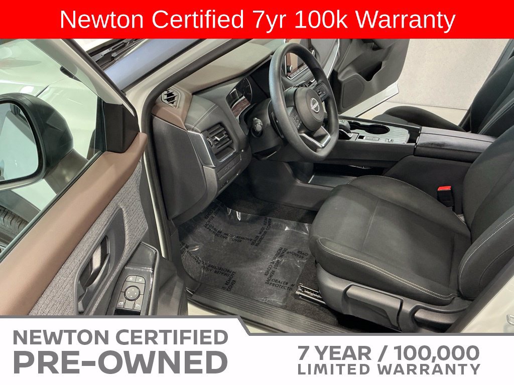 Used 2023 Nissan Rogue S FWD image 7