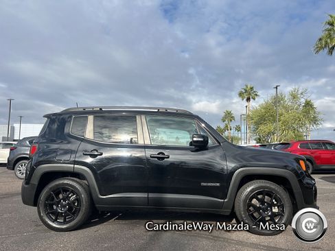 Used 2019 Jeep Renegade Altitude w/ Quick Order Package 2XM image 8