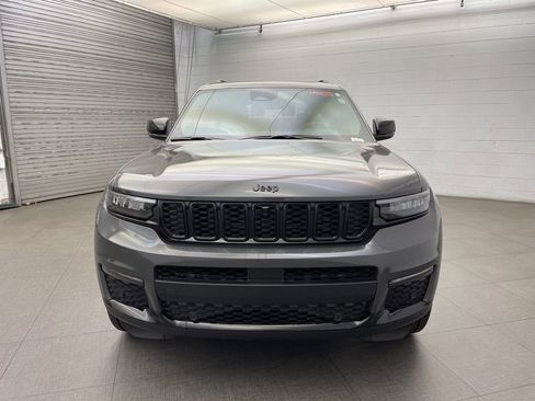 New 2025 Jeep Grand Cherokee L Limited w/ Luxury Tech Group II image 9