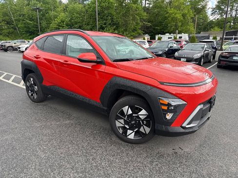 Used 2024 Hyundai Kona SEL w/ Convenience Package AWD/4WD image 7