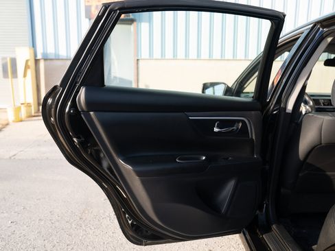 Used 2016 Nissan Altima 2.5 SR image 22