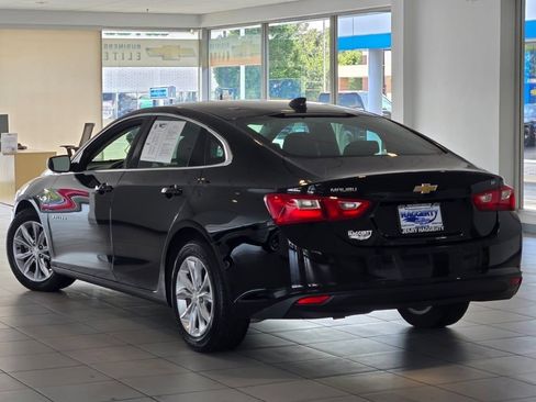 Certified 2025 Chevrolet Malibu LT FWD image 12