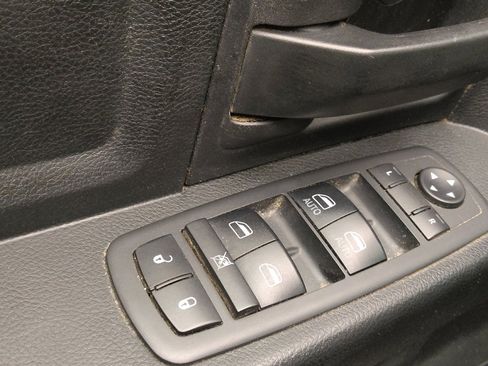 Used 2018 RAM 1500 Tradesman image 27