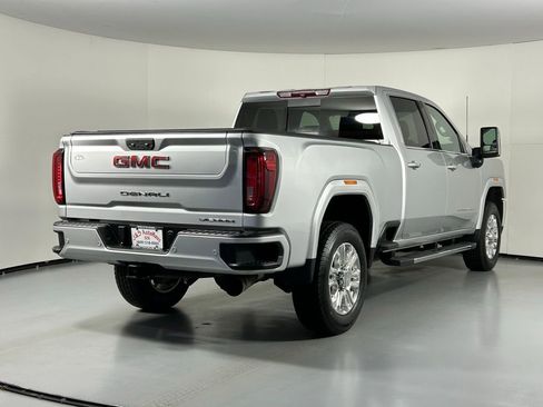 Used 2021 GMC Sierra 3500 Denali image 7