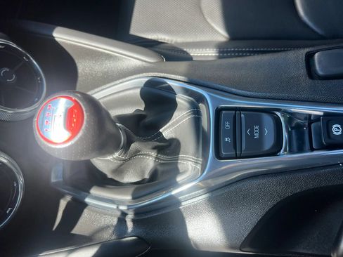 Used 2018 Chevrolet Camaro SS RWD image 23