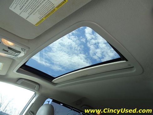 Used 2014 Toyota Sienna XLE FWD image 15