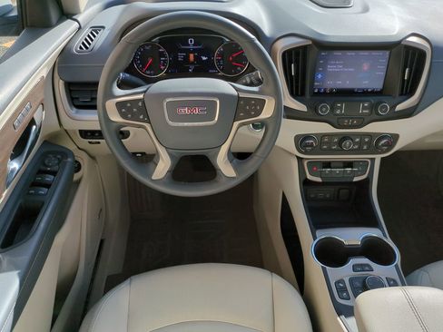 Used 2024 GMC Terrain Denali w/ Denali Premium Package image 15