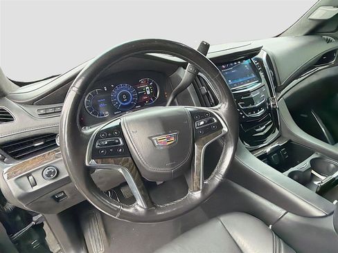 Used 2016 Cadillac Escalade ESV Platinum image 11