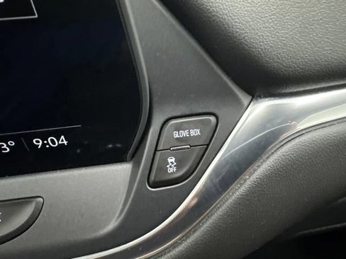 Used 2023 Chevrolet Blazer LT FWD image 17
