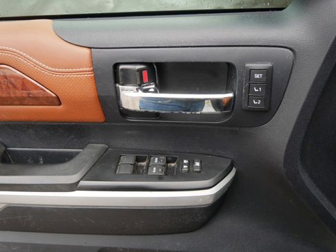 Used 2014 Toyota Tundra 1794 Edition image 17