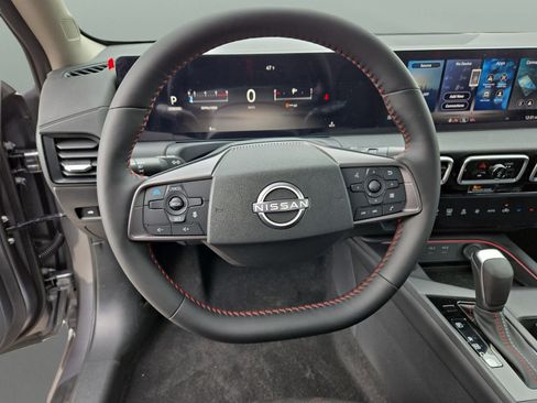 New 2026 Nissan Sentra SR w/ SR Premium Package FWD image 35