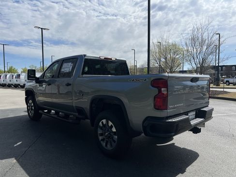 New 2026 Chevrolet Silverado 2500 Custom w/ Custom Value Package AWD/4WD image 7