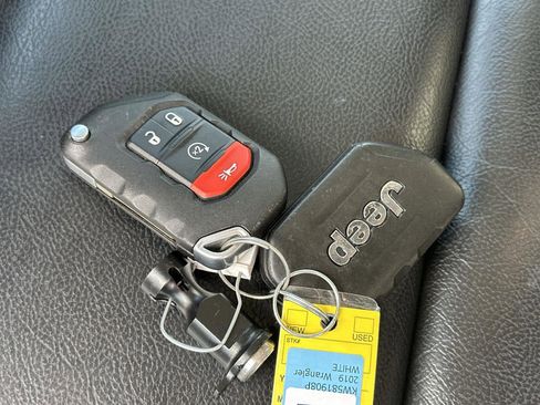 Used 2019 Jeep Wrangler Rubicon image 21