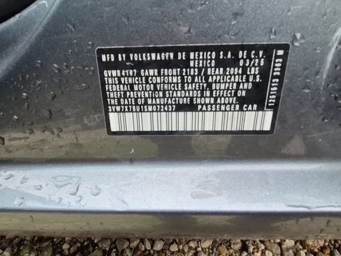Used 2025 Volkswagen Jetta SE FWD image 8