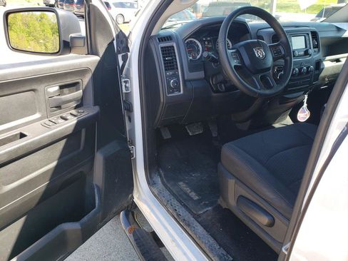 Certified 2019 RAM 1500 Express w/ Express Value Package AWD/4WD image 9