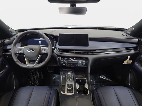 Certified 2026 INFINITI QX60 Sport AWD/4WD image 9