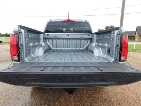 New 2025 Chevrolet Colorado LT w/ LT Convenience Package image 21