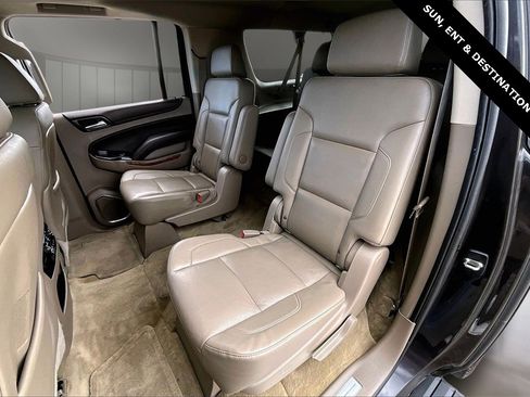 Used 2015 Chevrolet Suburban LTZ image 28