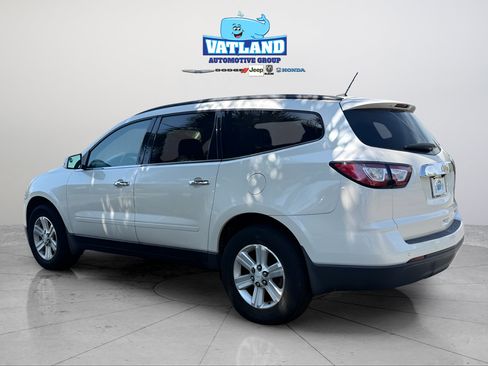 Used 2014 Chevrolet Traverse LT FWD image 3