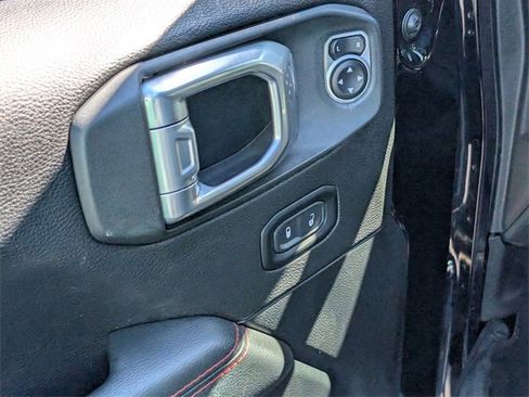 Used 2020 Jeep Wrangler Unlimited Rubicon w/ Dual Top Group image 15