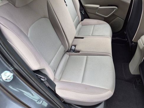 Certified 2022 Kia Soul LX w/ Technology Package FWD image 22