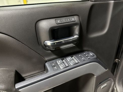 Used 2018 Chevrolet Silverado 1500 LTZ Z71 w/ Redline Edition image 21